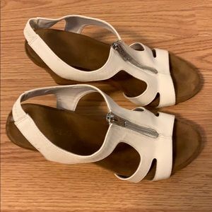 Aerosoles wedge sandals size 9